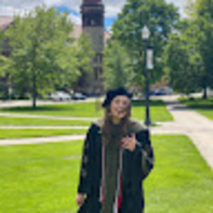 Meet your Posher, Emily